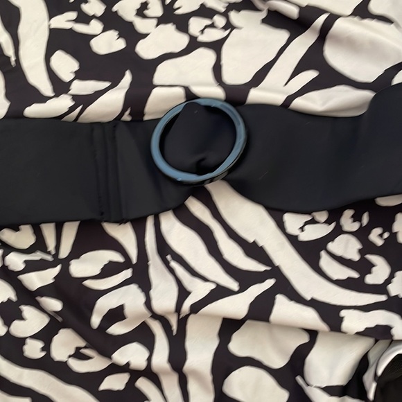 Nwt Anthropologie Julia Belted one piece Swimsuit black cream animal print Small - Picture 7 of 9